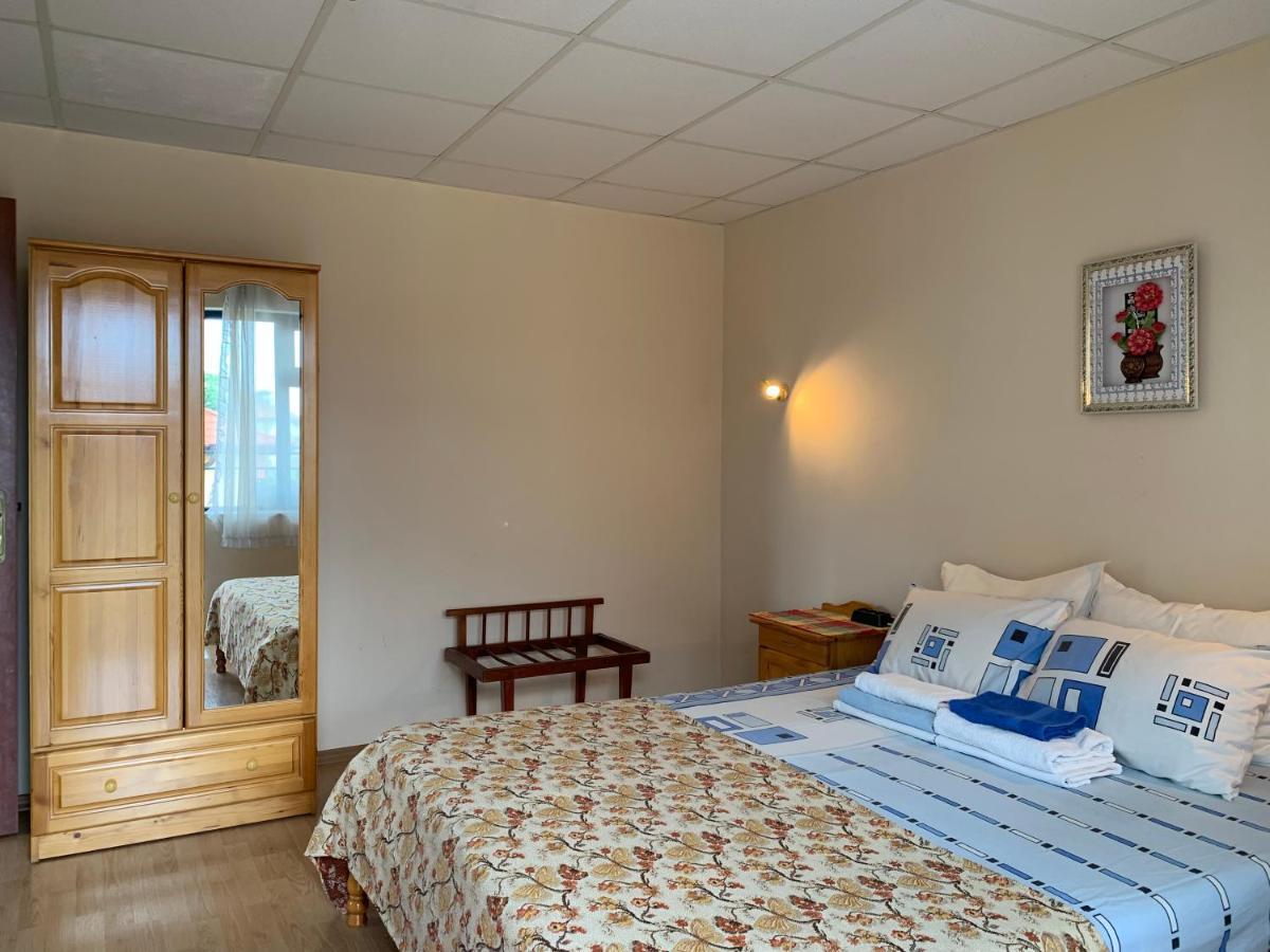 Guest House “Olesya” Обзор Екстериор снимка